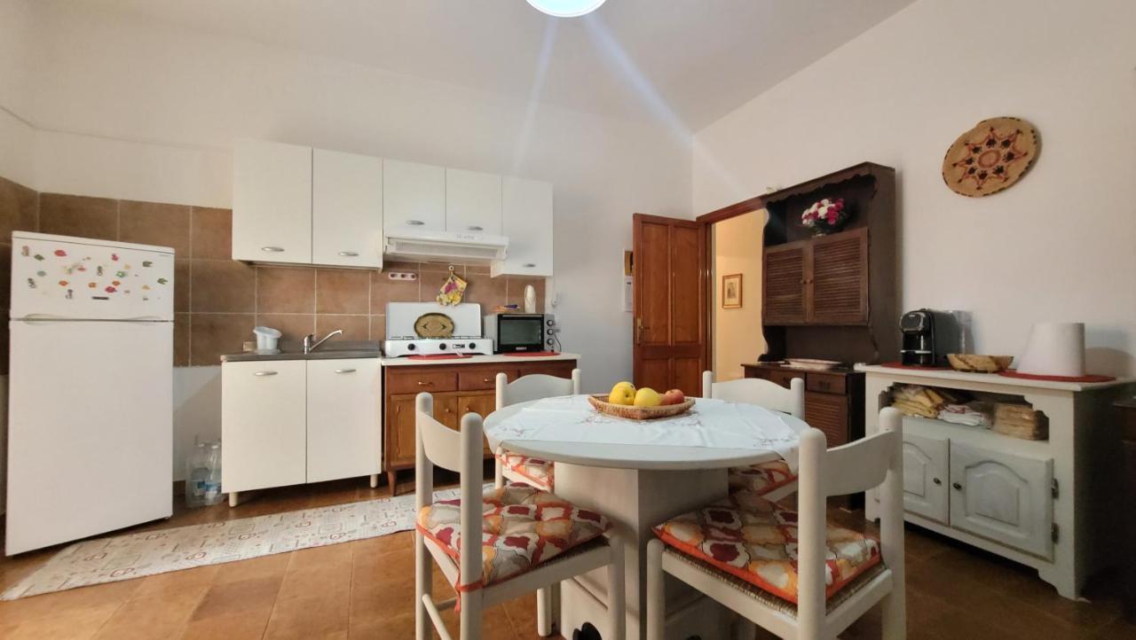 Holiday Maria Luisa Villa Galtellì Eksteriør billede